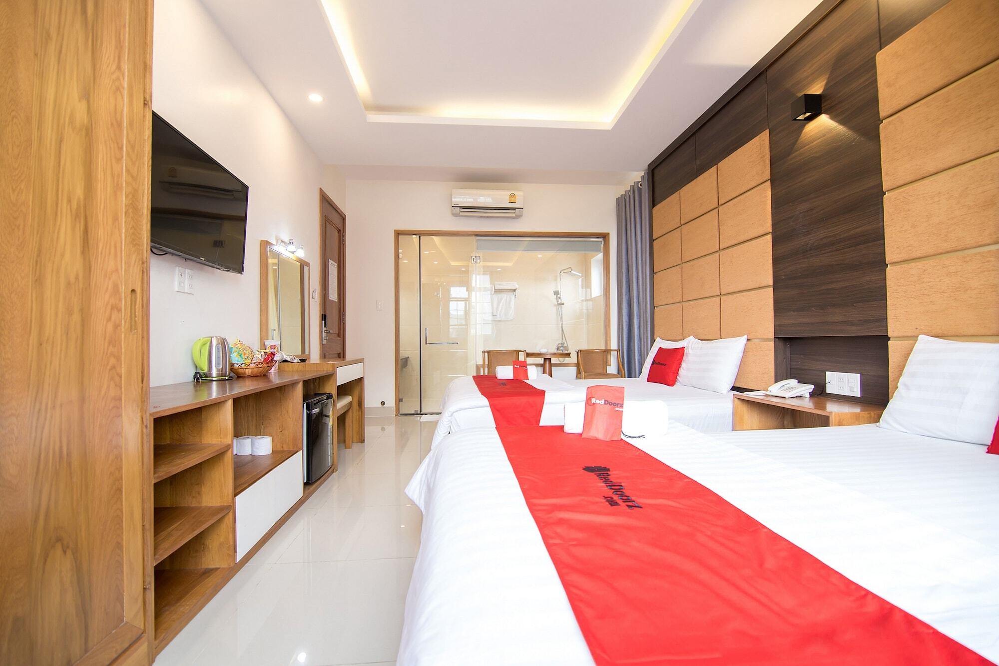 הו צ'י מין סיטי Reddoorz Plus Near Lotte Mart Cong Hoa מראה חיצוני תמונה